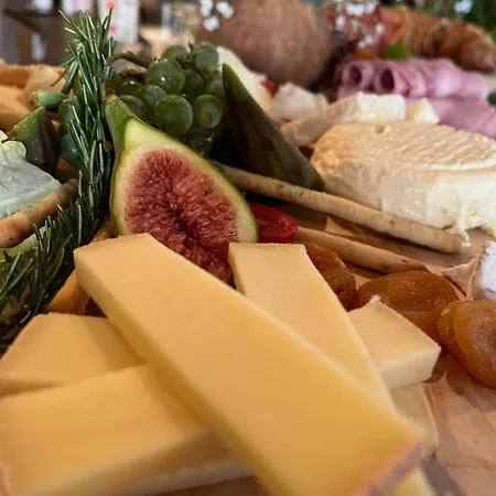 Le Domaine De Pairis 4* Орбе